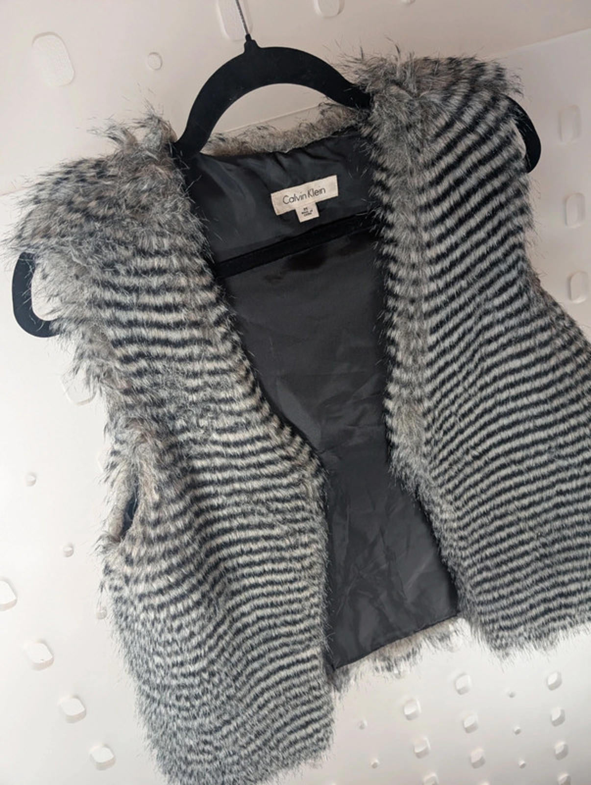 Calvin Klein Fluffy Faux Fur Gilet – Size M