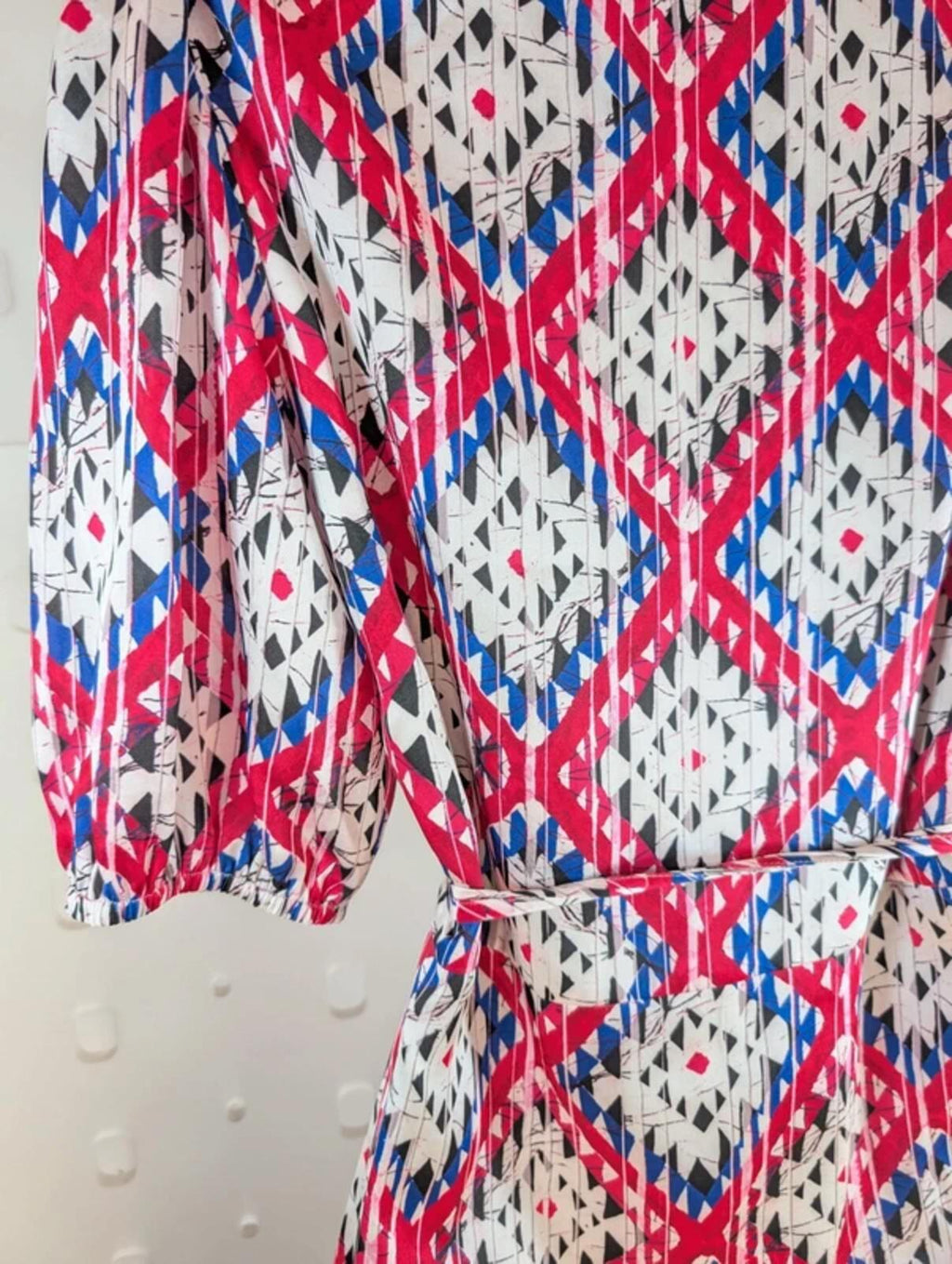 Guess Satin Wrap Dress – Puff Sleeve Tie Waist – Printed Midi – S