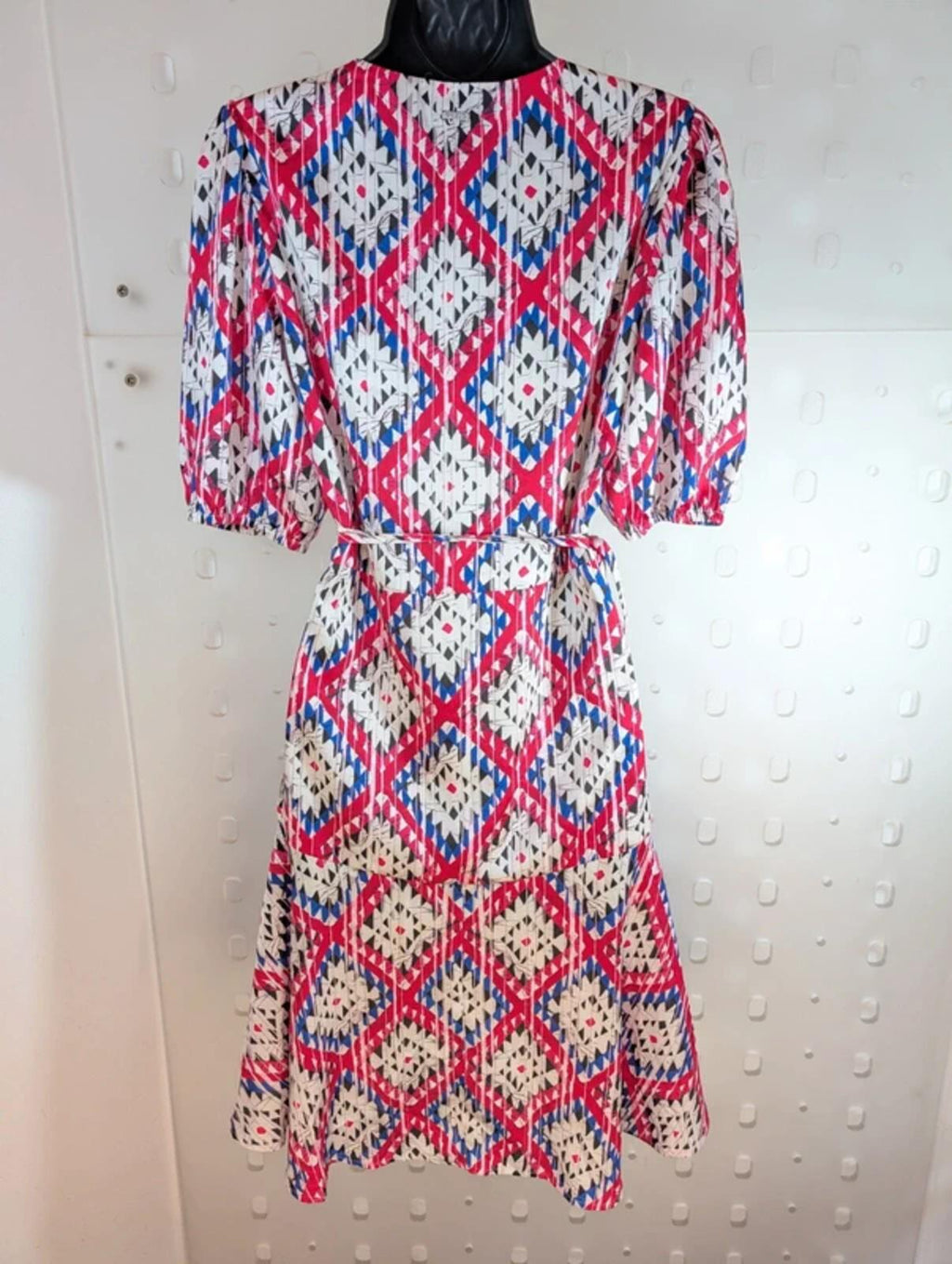 Guess Satin Wrap Dress – Puff Sleeve Tie Waist – Printed Midi – S