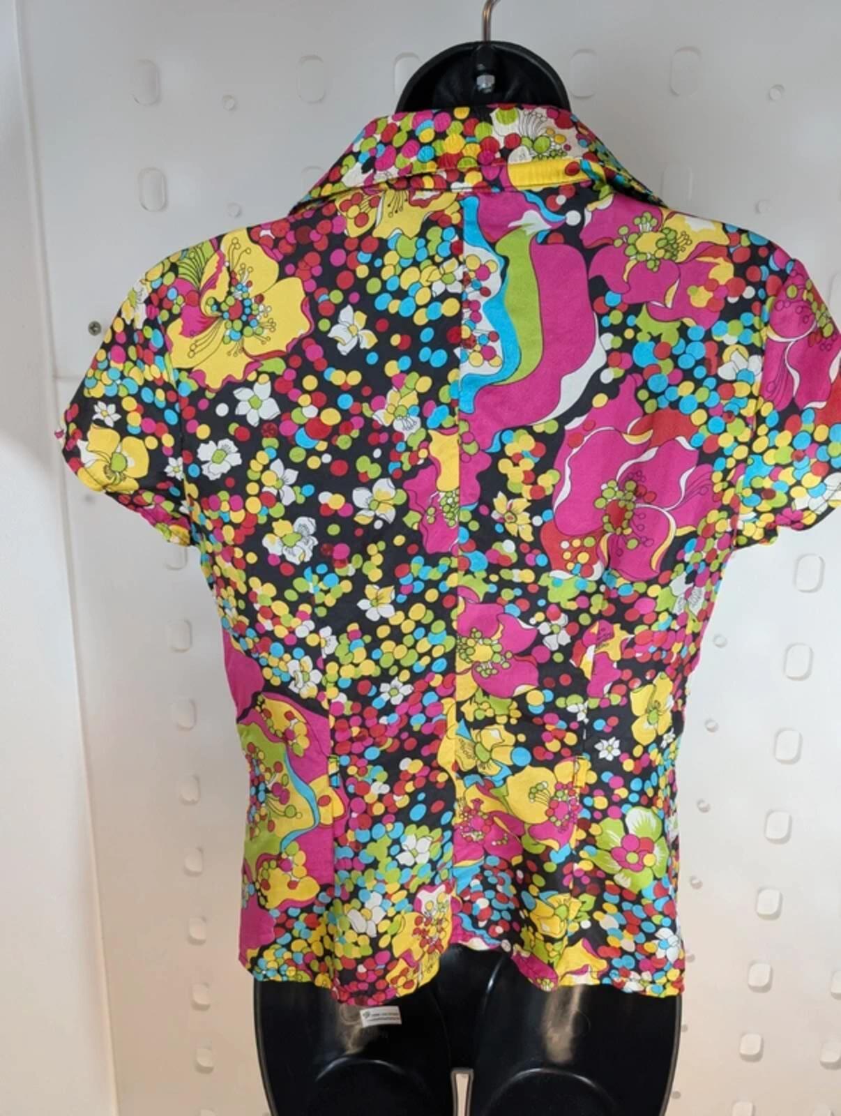 Axara Paris Silk Blouse XS Colourful Print Statement Collar Fitted 70s Inspired