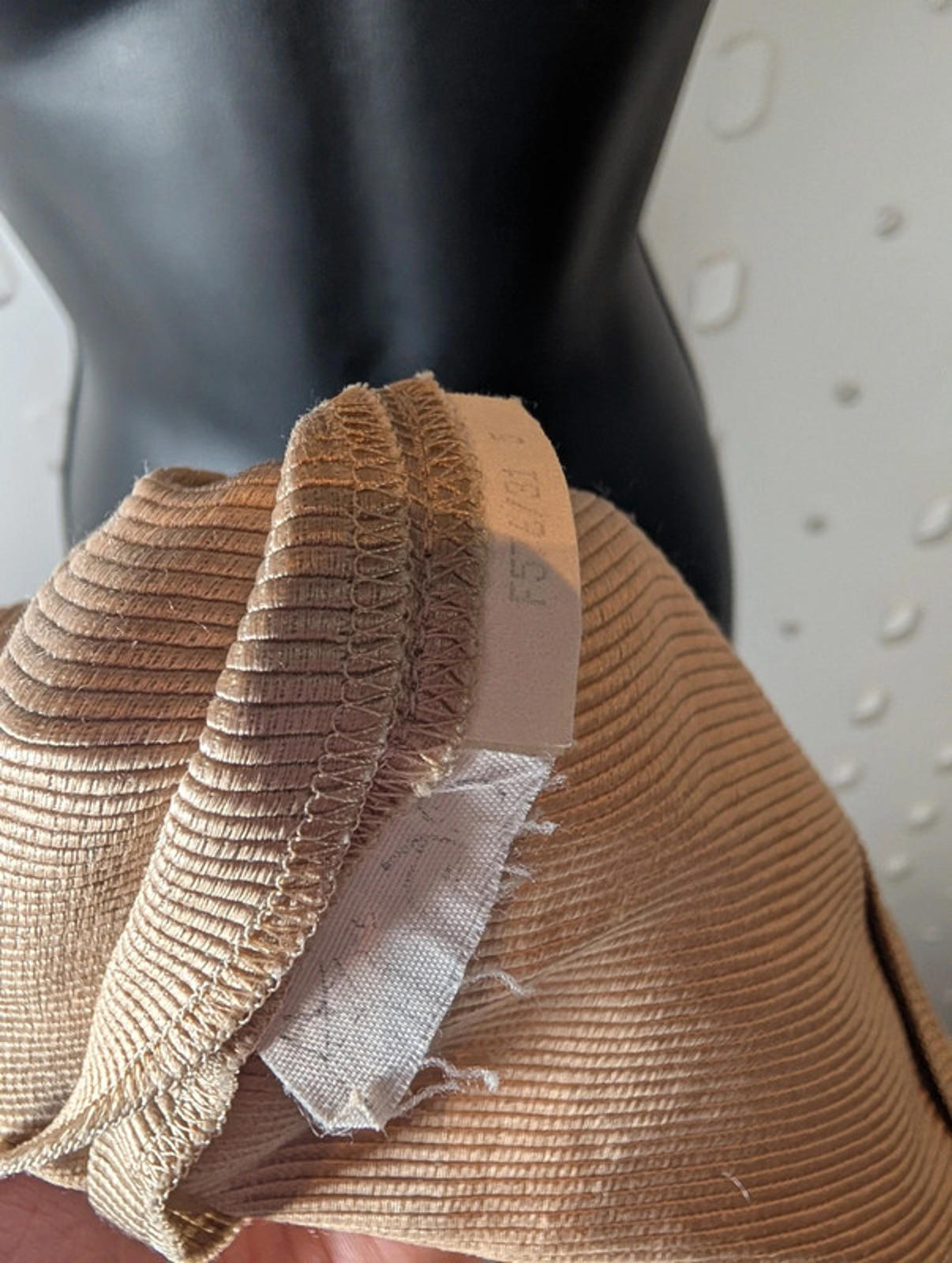 🤍 Vintage Fendi halterneck dress – imperfect