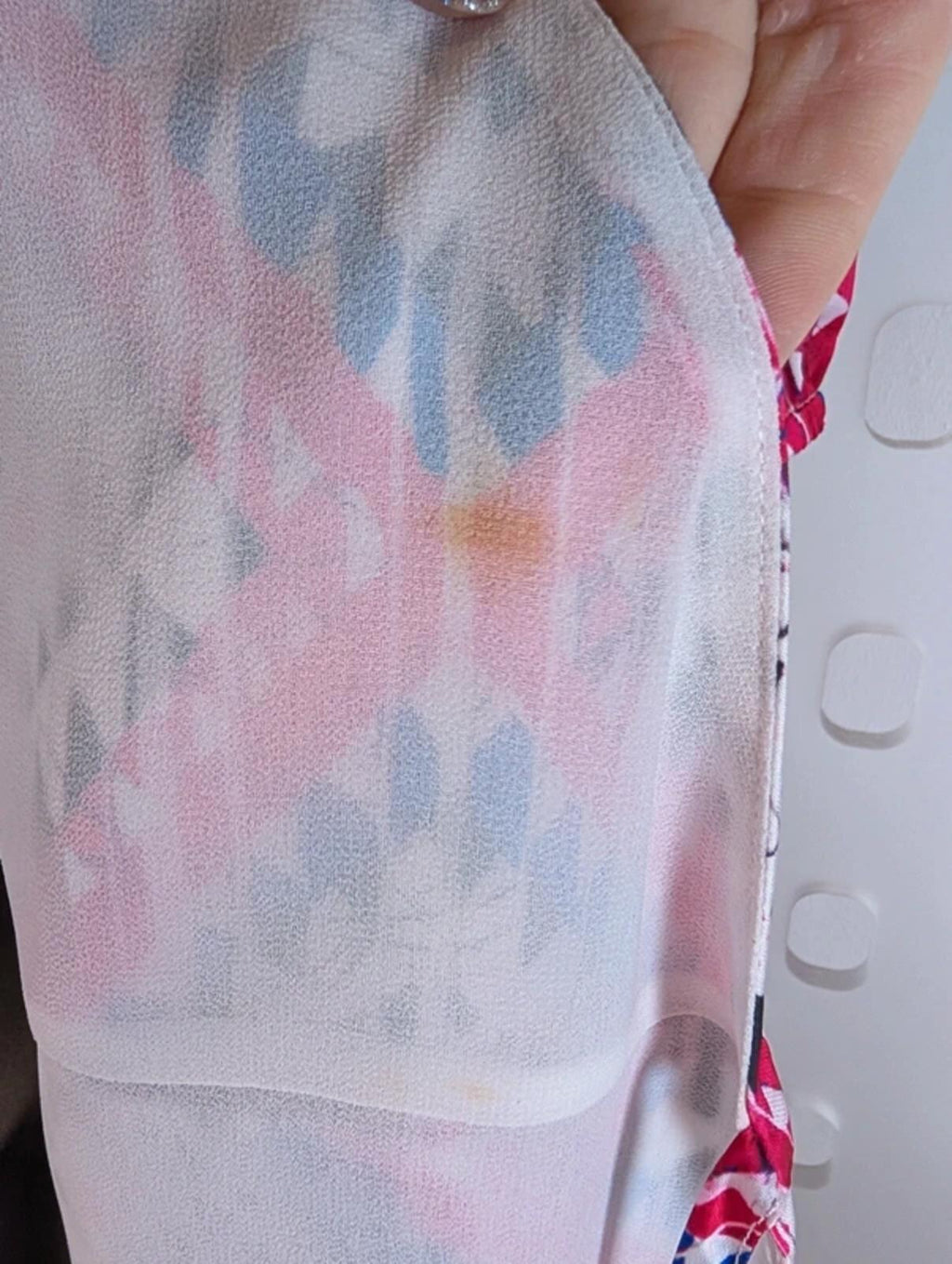 Guess Satin Wrap Dress – Puff Sleeve Tie Waist – Printed Midi – S