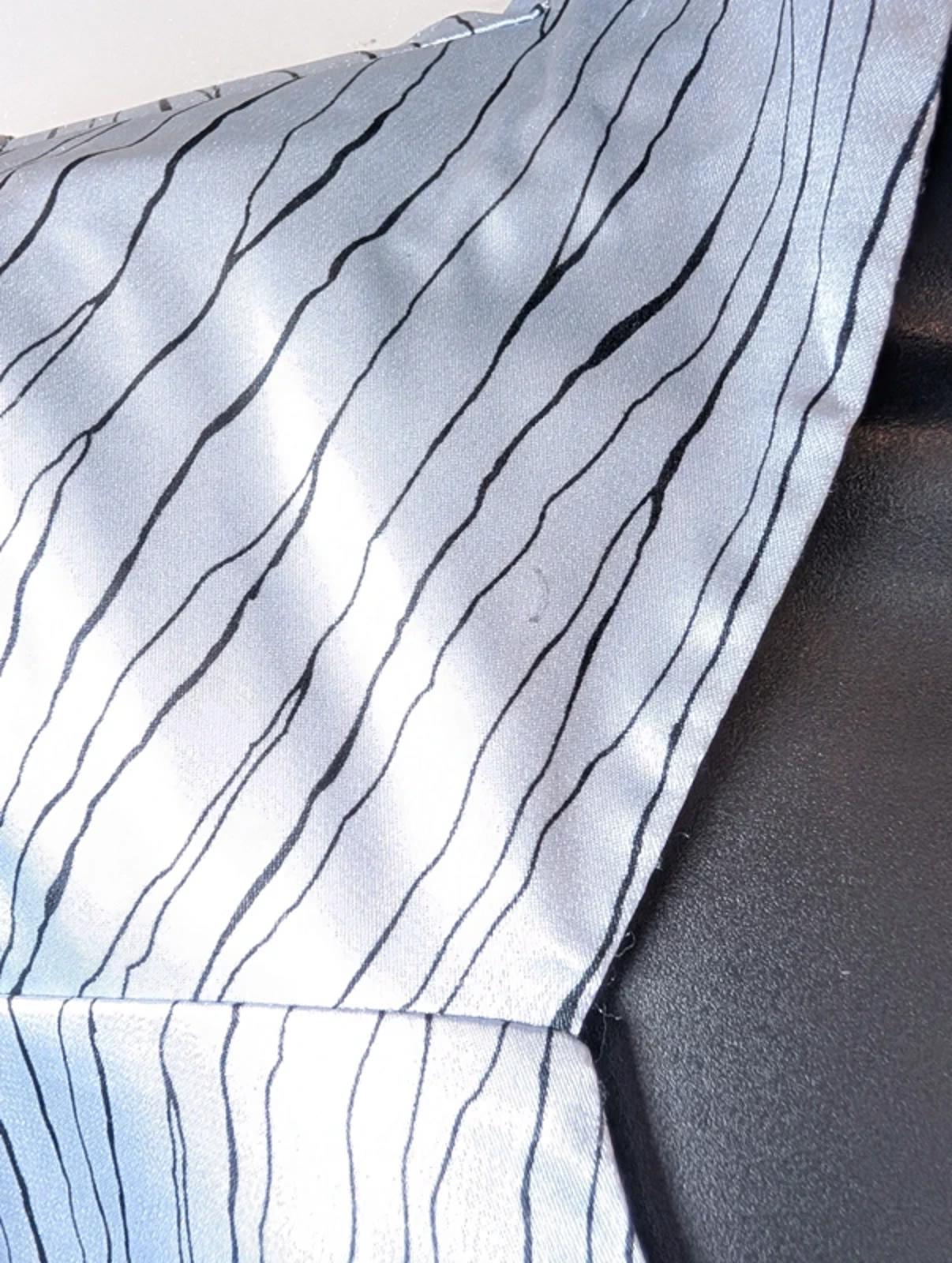 BCBG Max Azria Tie Waist Blouse Soft V Neck Button Front UK6