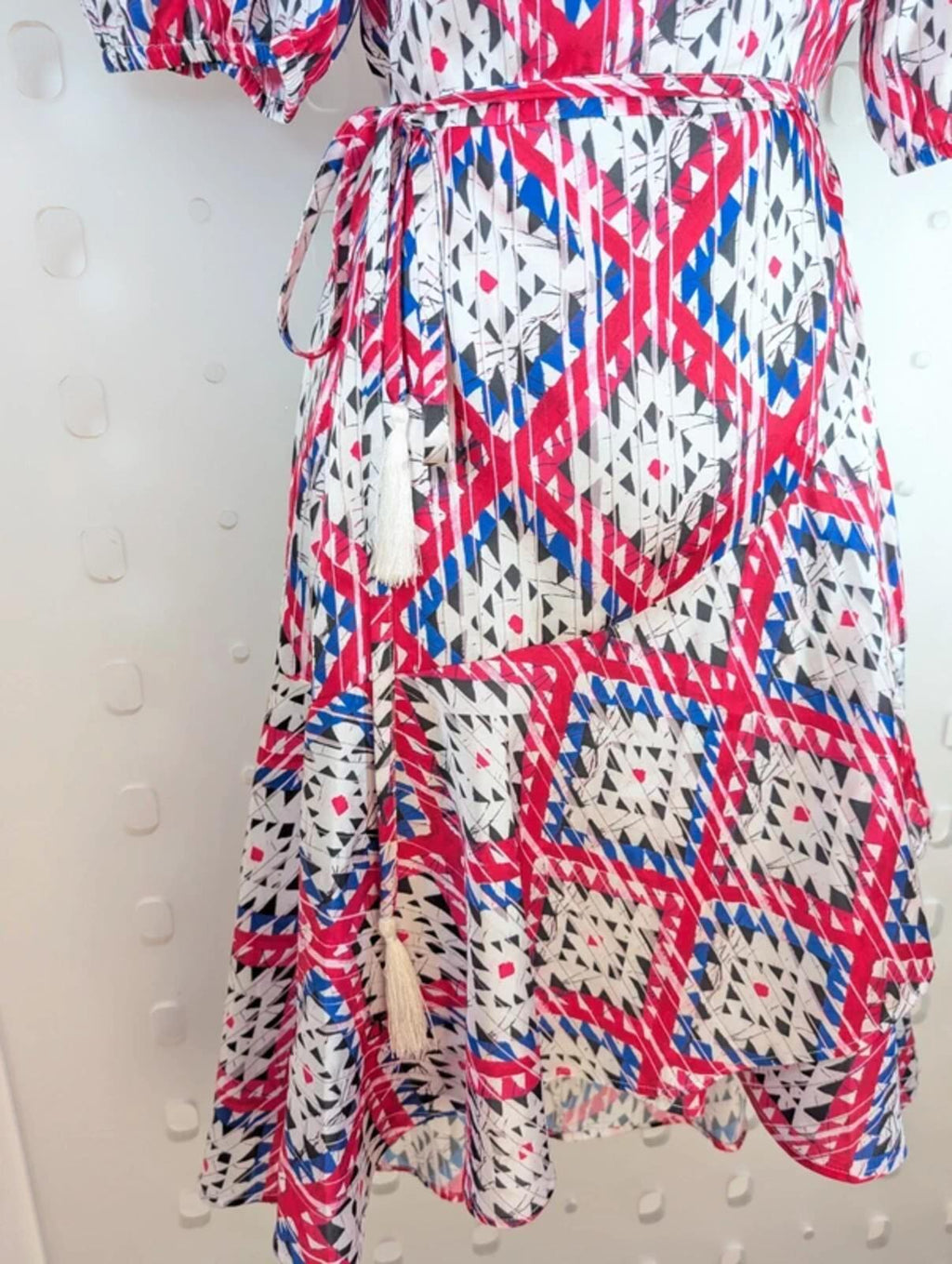 Guess Satin Wrap Dress – Puff Sleeve Tie Waist – Printed Midi – S