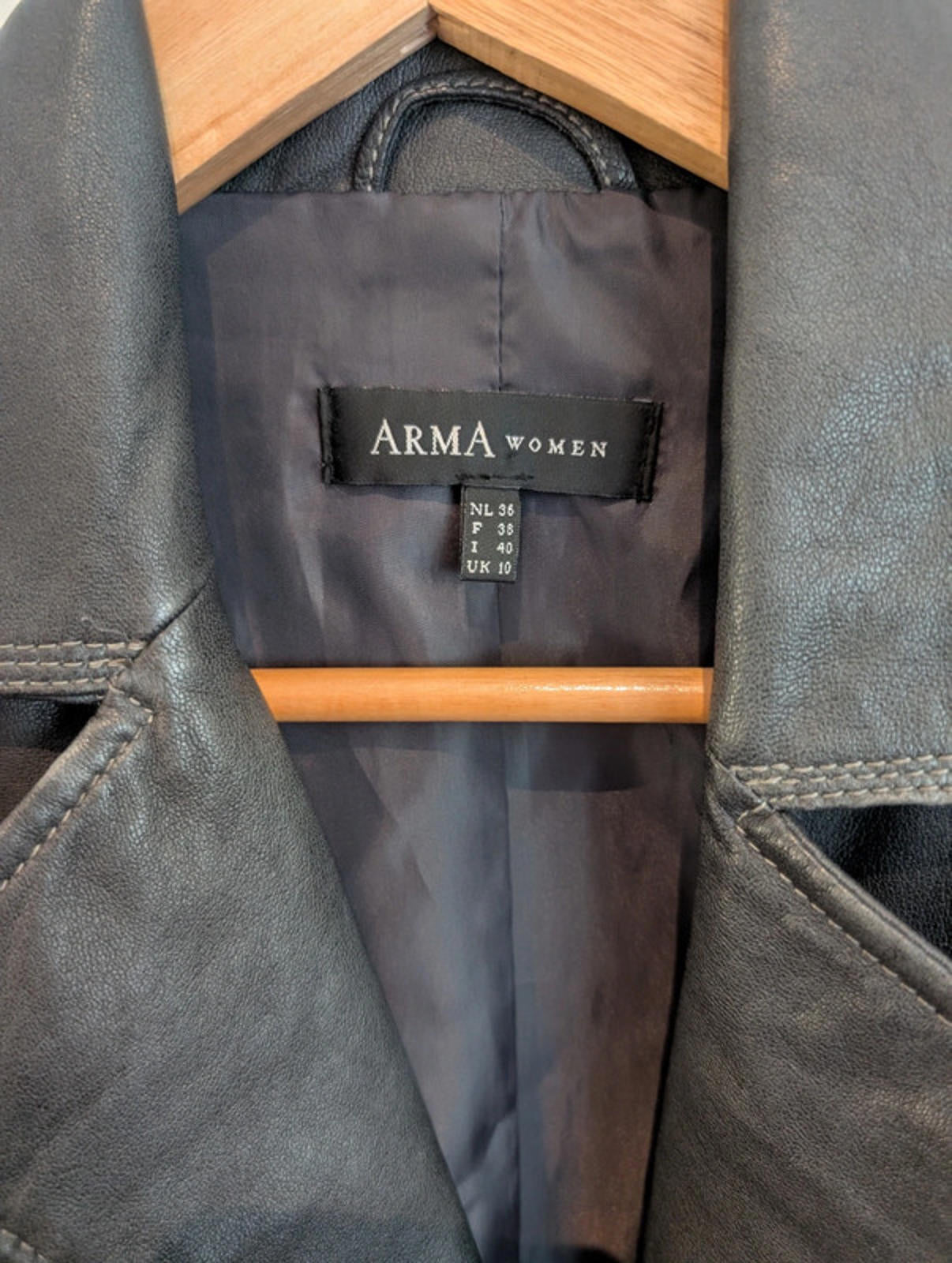 Arma Women Genuine Leather Blazer Jacket – Black (UK 10)