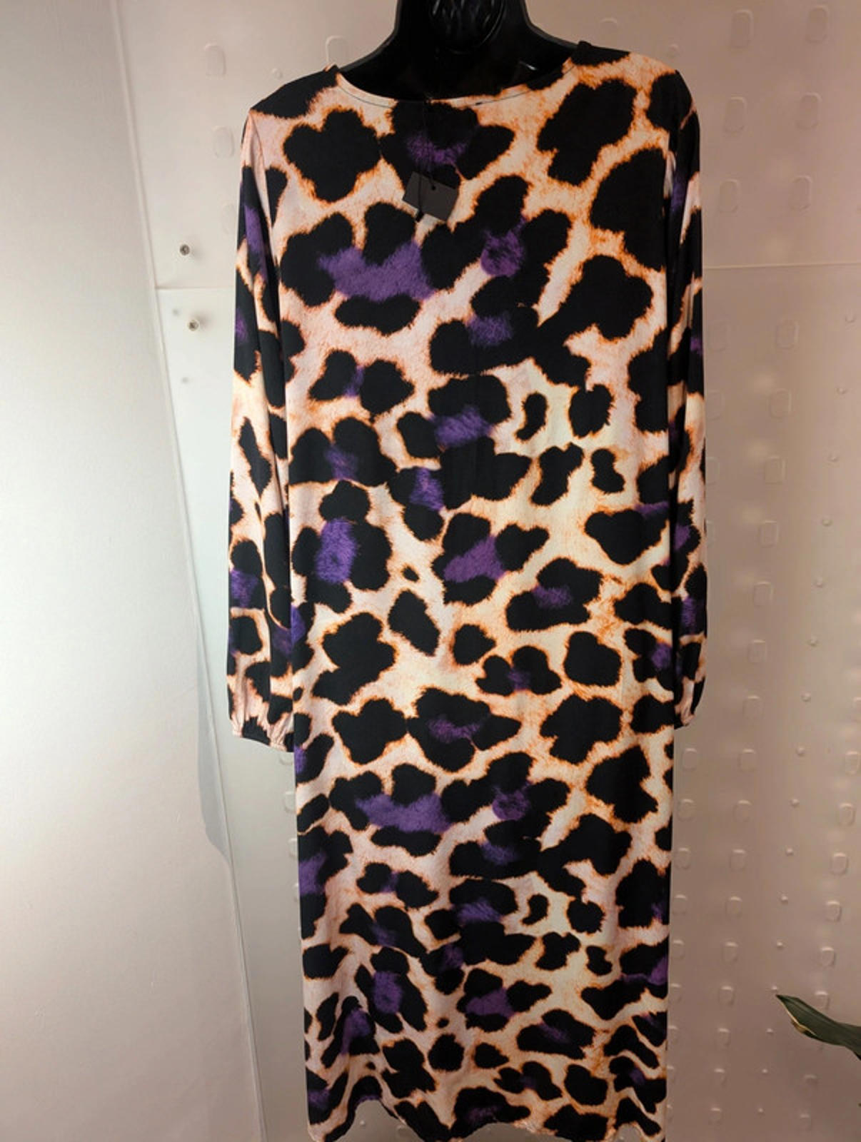 Black Colour Leopard Print Midi Dress – M/L – Made in Italy