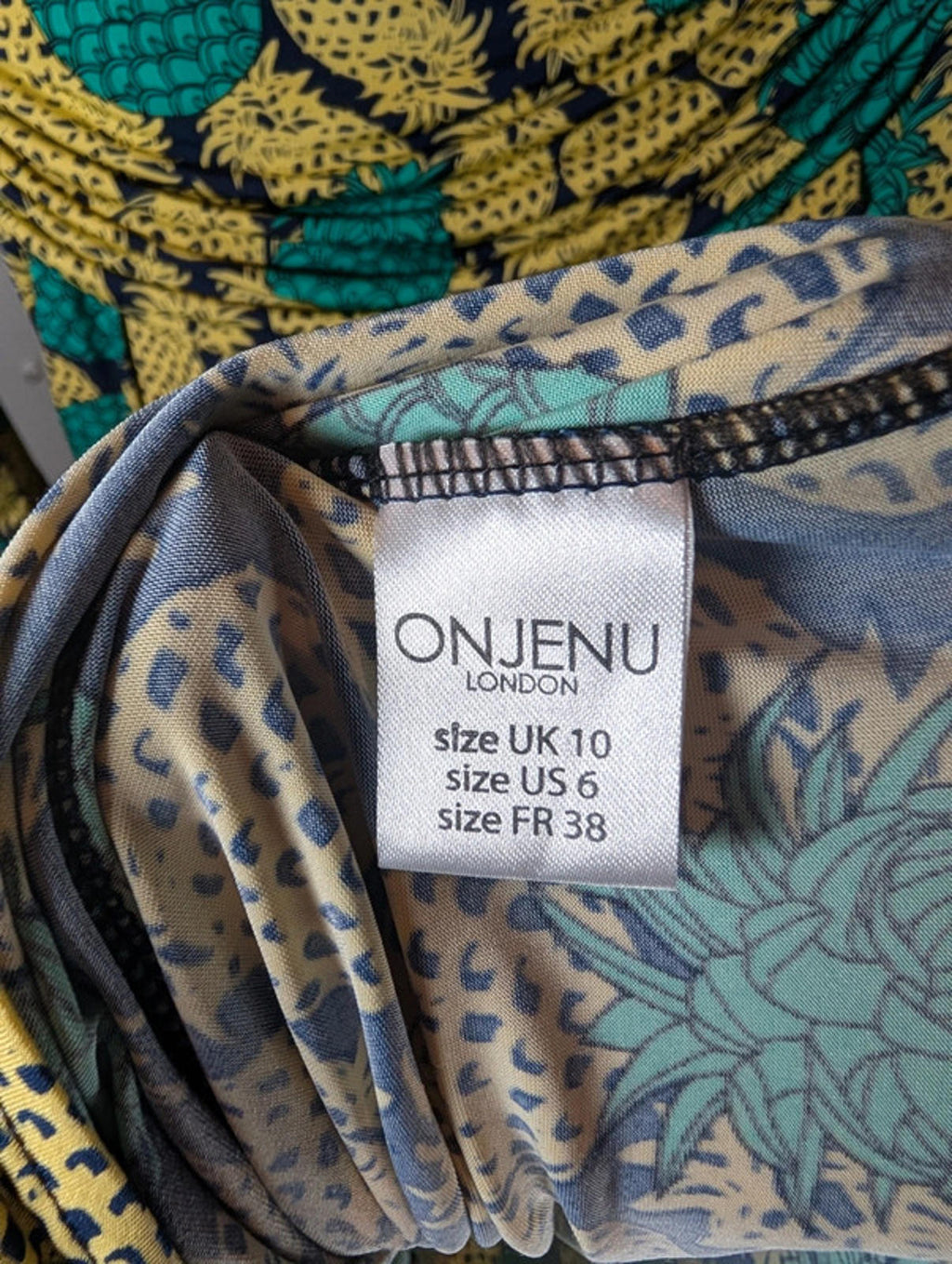 🍍 Onjenu pineapple print stretch dress